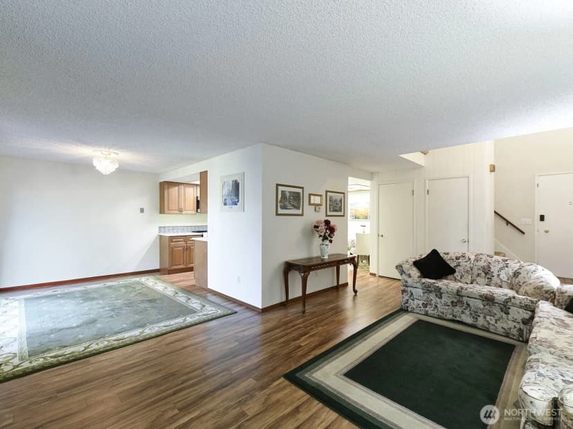 Property photo for 7713 Zircon Drive Sw, Lakewood photo 7