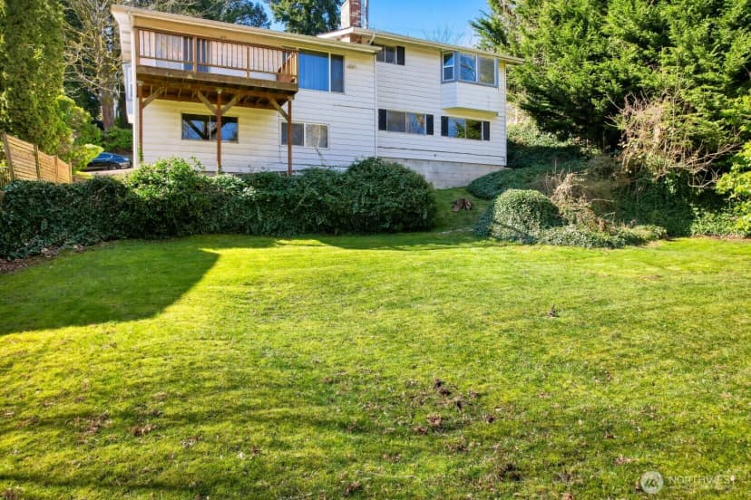 Property photo for 4712 44th Avenue S, Seattle photo 4