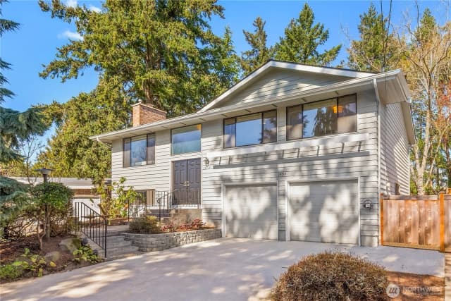 Property photo for 14514 Ne 5th Street, Bellevue