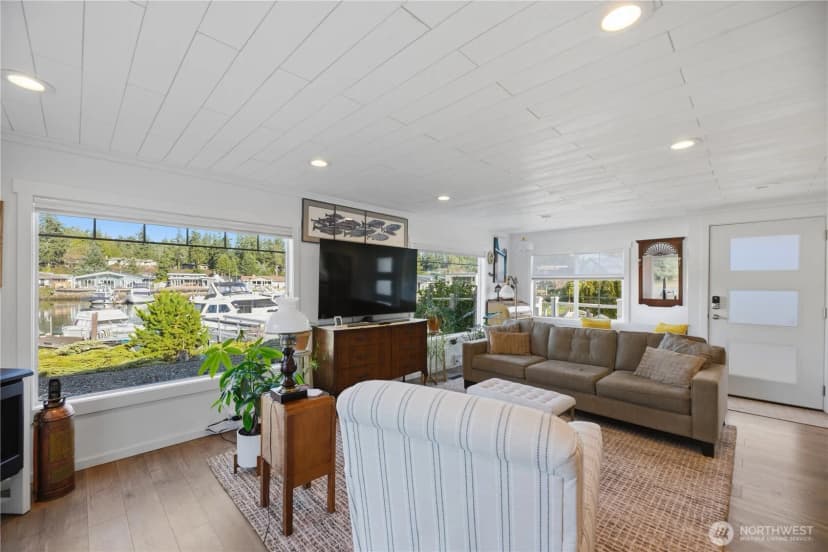 Property photo for 138 Lummi Drive, La Conner photo 10