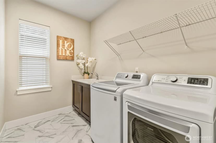 Property photo for 24509 Ne 13th Place, Sammamish photo 31