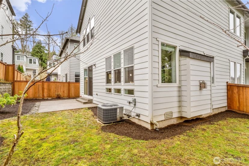 Property photo for 24509 Ne 13th Place, Sammamish photo 33