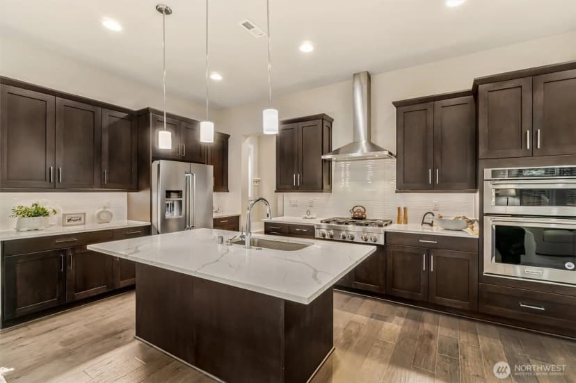 Property photo for 24509 Ne 13th Place, Sammamish photo 12