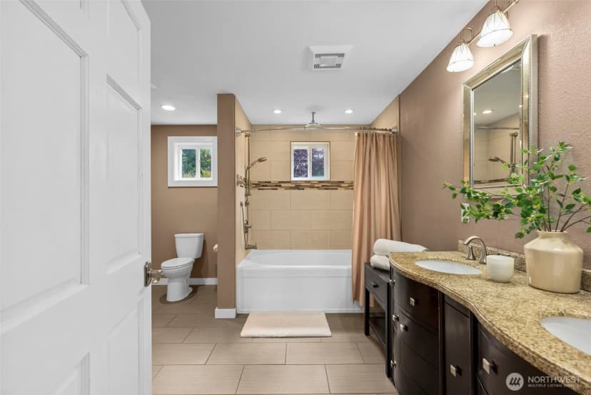 Property photo for 3645 67th Avenue W, University Place photo 11