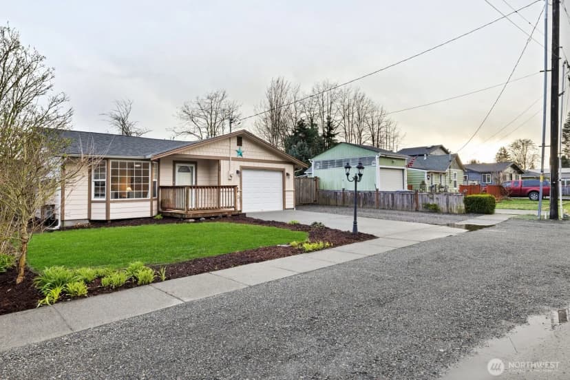 Property photo for 506 Train Street Se, Orting photo 4