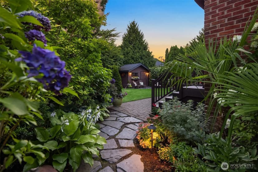 Property photo for 4737 46th Avenue Ne, Seattle photo 26