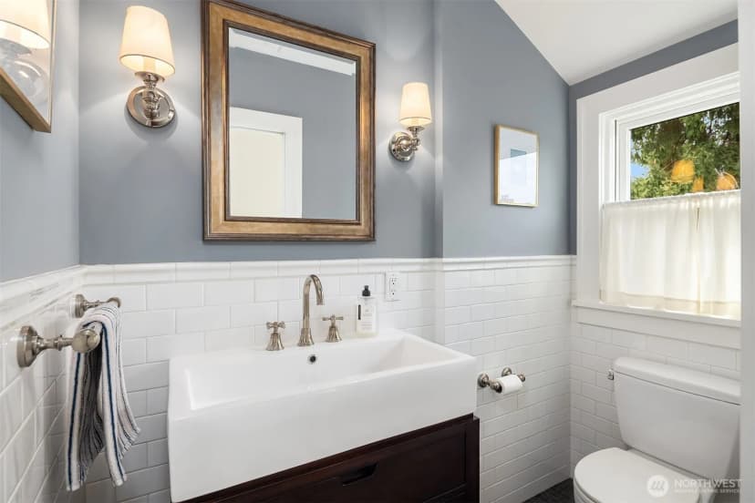 Property photo for 4737 46th Avenue Ne, Seattle photo 17