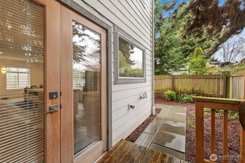 Property photo for 7344 23rd Avenue Nw #b, Seattle photo 29