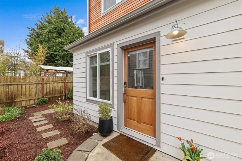 Property photo for 7344 23rd Avenue Nw #b, Seattle photo 23