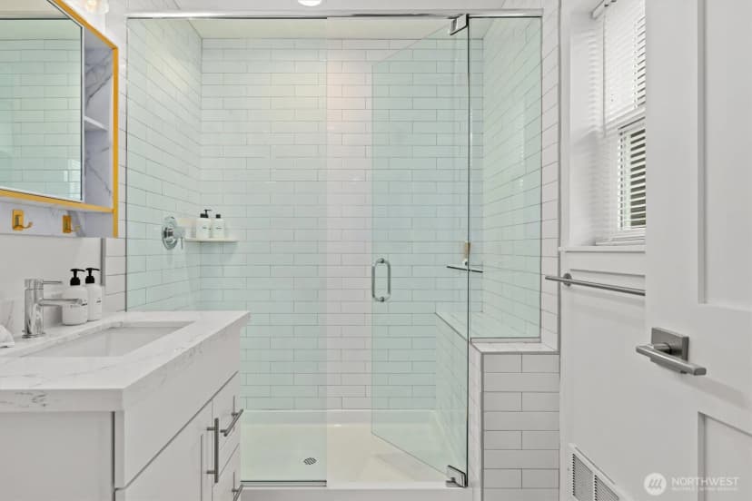 Property photo for 7344 23rd Avenue Nw #b, Seattle photo 20