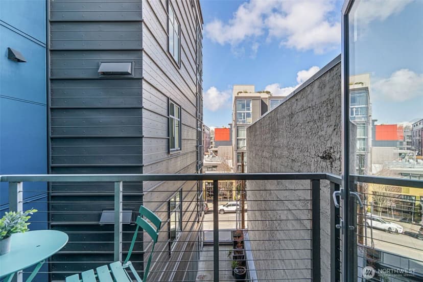 Property photo for 1414 12th Avenue #406, Seattle photo 15