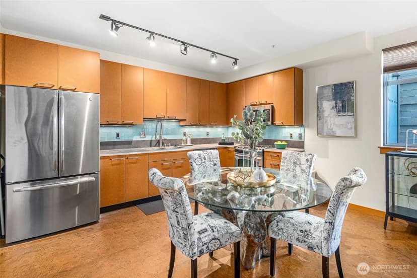 Property photo for 1414 12th Avenue #406, Seattle photo 9