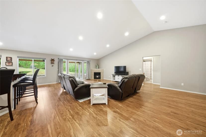 Property photo for 946 Paine Road, Castle Rock photo 11