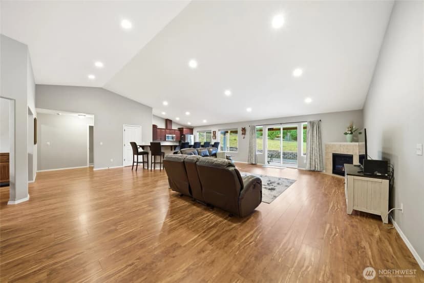 Property photo for 946 Paine Road, Castle Rock photo 10