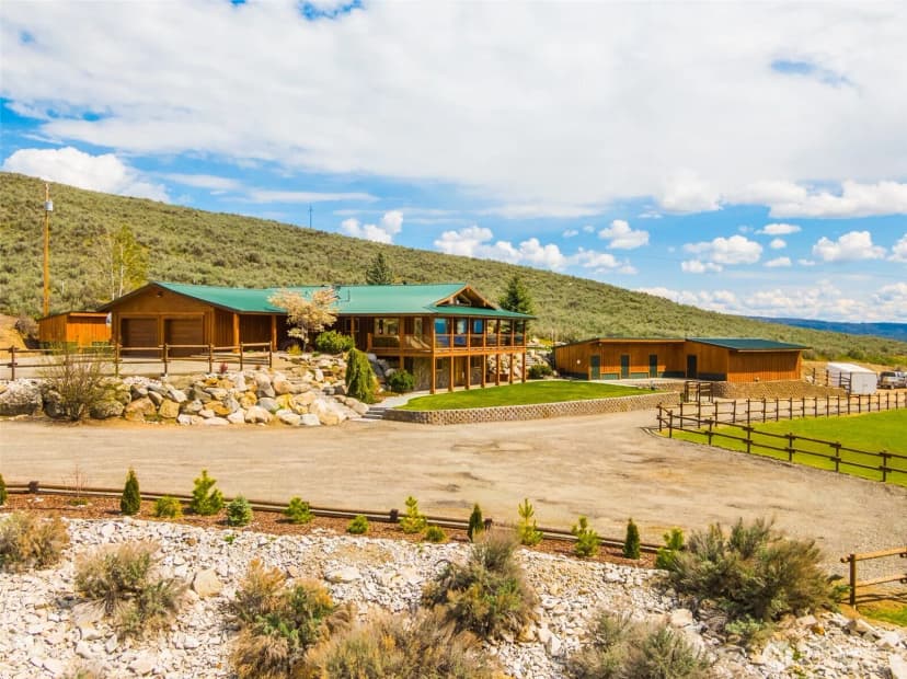 Property photo for 22525 Highway 20, Okanogan