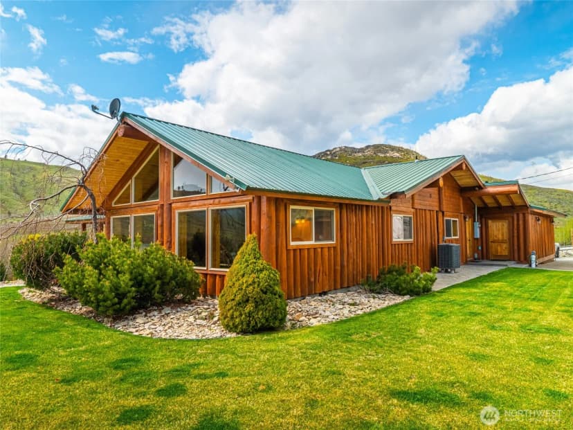 Property photo for 22525 Highway 20, Okanogan photo 9