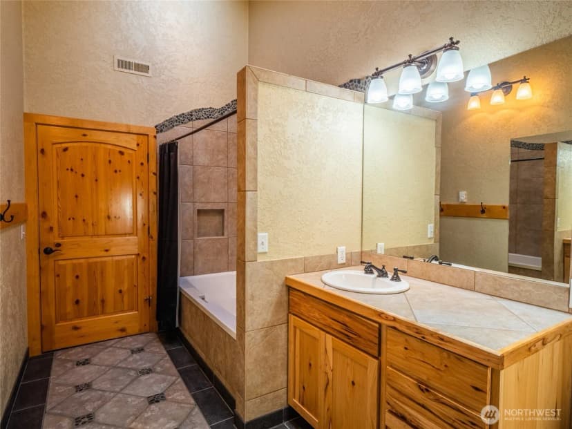 Property photo for 22525 Highway 20, Okanogan photo 22