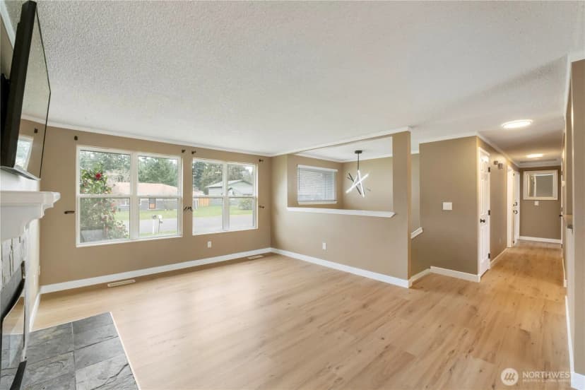 Property photo for 10202 58th Avenue Ct E, Puyallup photo 9