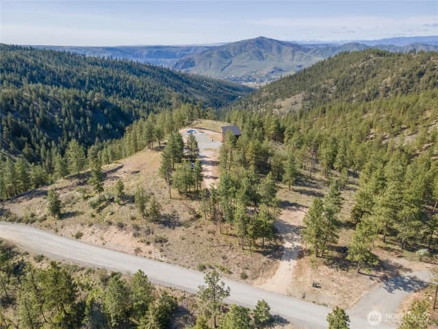 Property photo for 317 Cottontail Lane, Chelan