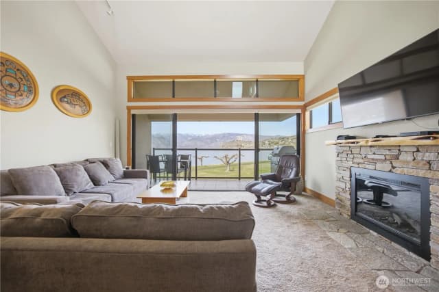 Property photo for 100 Lake Chelan Shores Dr. #3-8, Chelan photo 4