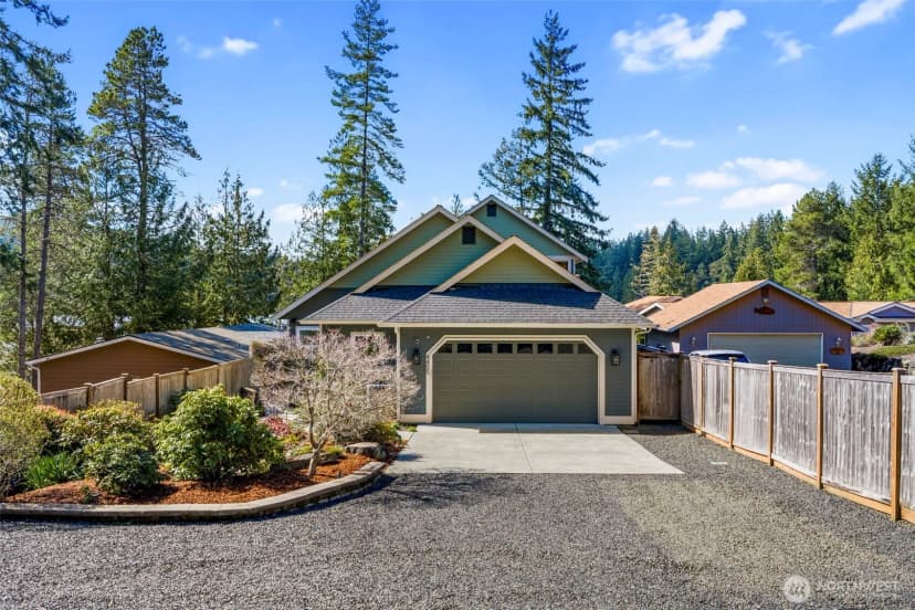Property photo for 4455 Lakeview Court Nw, Bremerton photo 4