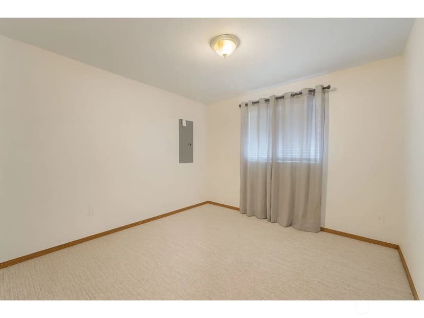 Property photo for 280 E Clonakilty Drive, Shelton photo 10