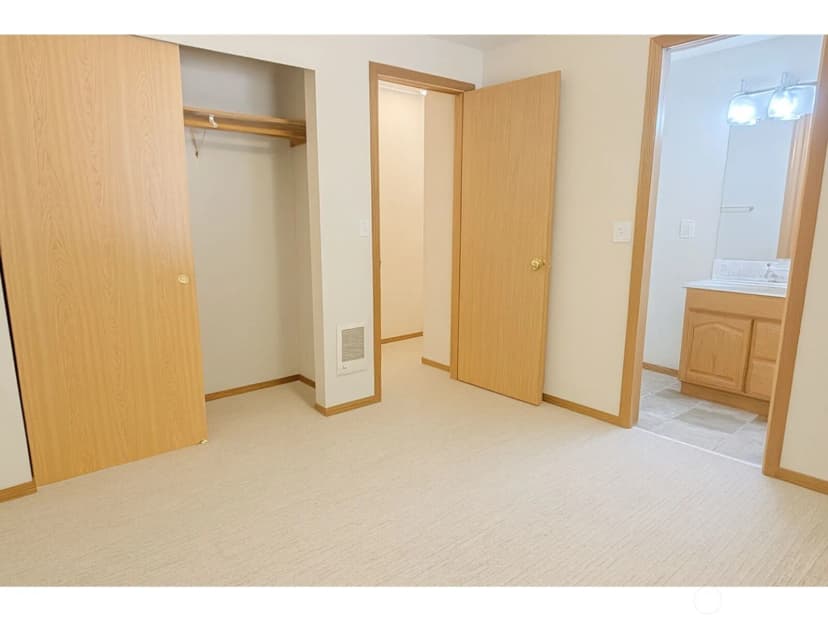 Property photo for 280 E Clonakilty Drive, Shelton photo 15