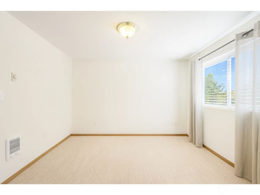 Property photo for 280 E Clonakilty Drive, Shelton photo 8