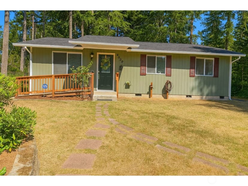 Property photo for 280 E Clonakilty Drive, Shelton