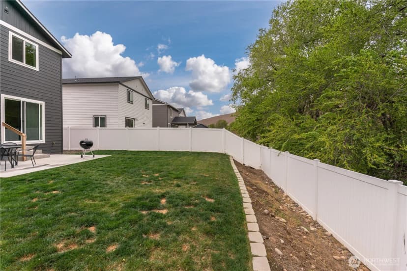 Property photo for 1259 Theo Way, Rock Island photo 18