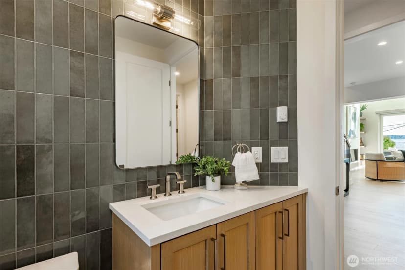 Property photo for 1553 Mitchell Avenue #3, Blaine photo 31