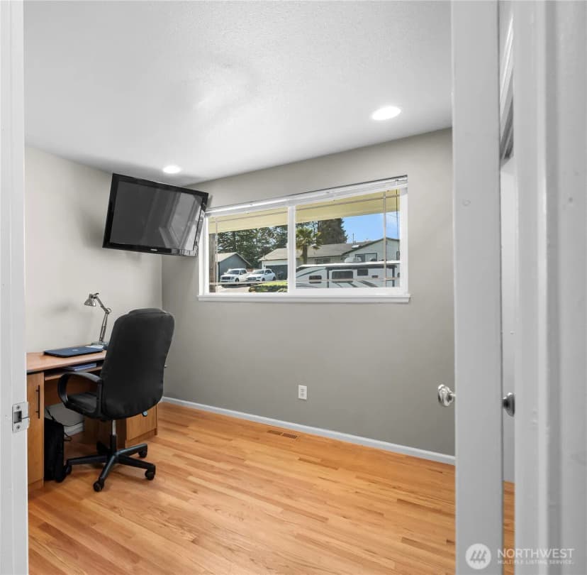 Property photo for 4013 N Whitman Street, Tacoma photo 12