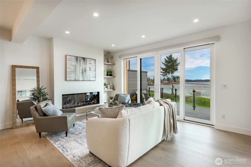 Property photo for 1557 Mitchell Avenue #2, Blaine photo 11