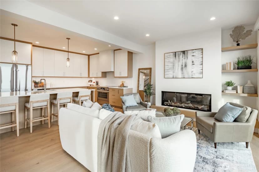 Property photo for 1557 Mitchell Avenue #2, Blaine photo 9