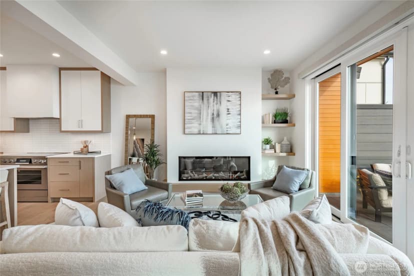 Property photo for 1557 Mitchell Avenue #2, Blaine photo 10