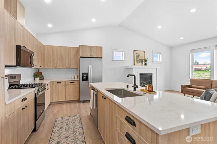 Property photo for 313 W 3rd Street S, Everson photo 13