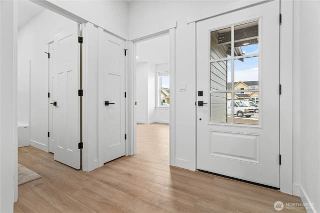 Property photo for 313 W 3rd Street S, Everson photo 5