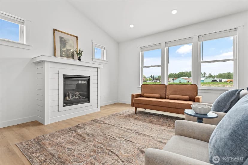 Property photo for 313 W 3rd Street S, Everson photo 18