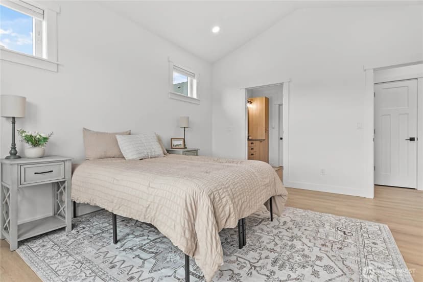 Property photo for 313 W 3rd Street S, Everson photo 21