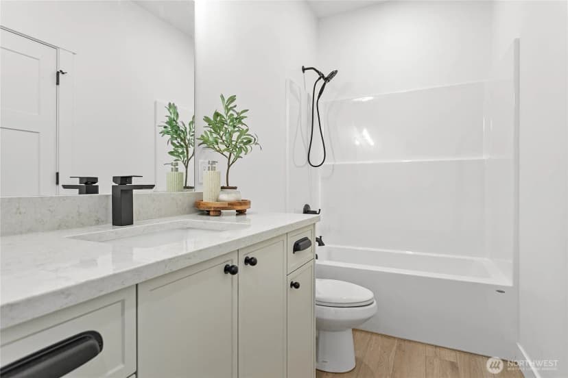 Property photo for 313 W 3rd Street S, Everson photo 29