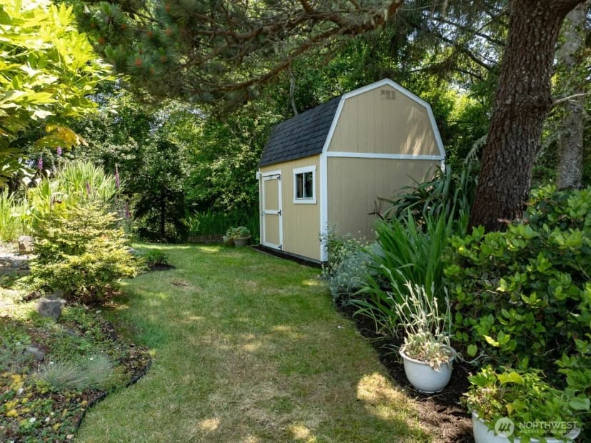 Property photo for 33704 J Place, Ocean Park photo 34