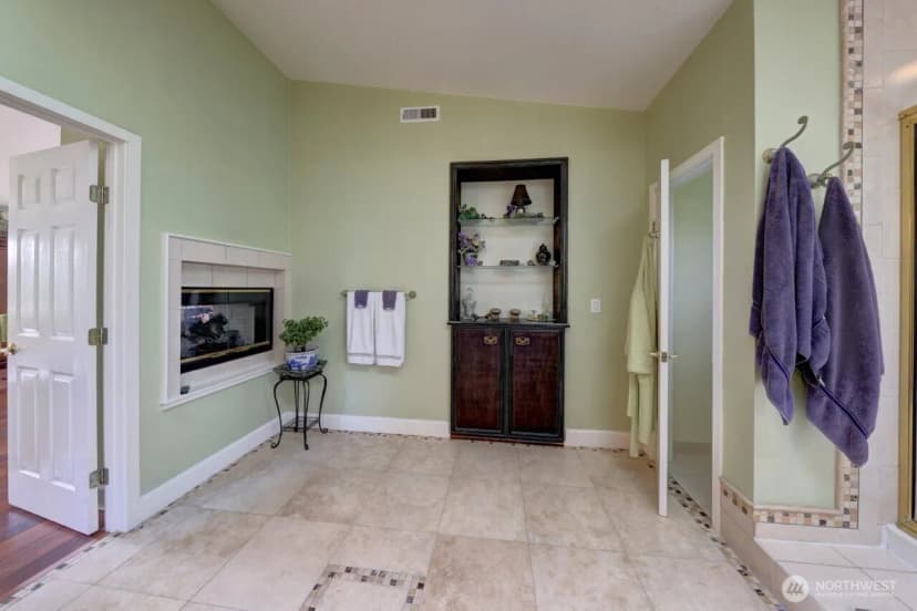 Property photo for 33704 J Place, Ocean Park photo 31