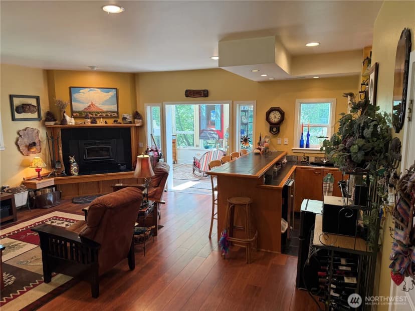 Property photo for 33704 J Place, Ocean Park photo 9