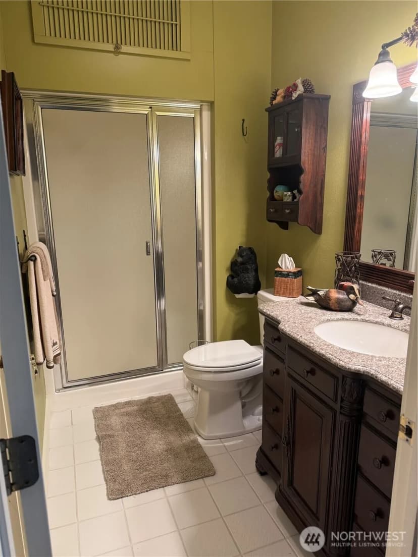 Property photo for 33704 J Place, Ocean Park photo 12