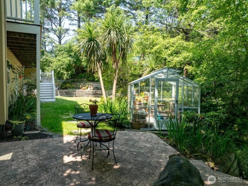 Property photo for 33704 J Place, Ocean Park photo 37
