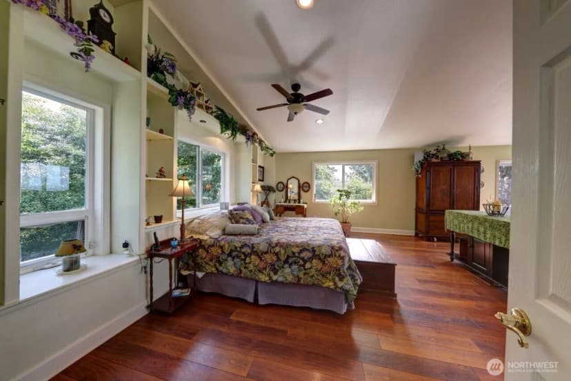 Property photo for 33704 J Place, Ocean Park photo 32