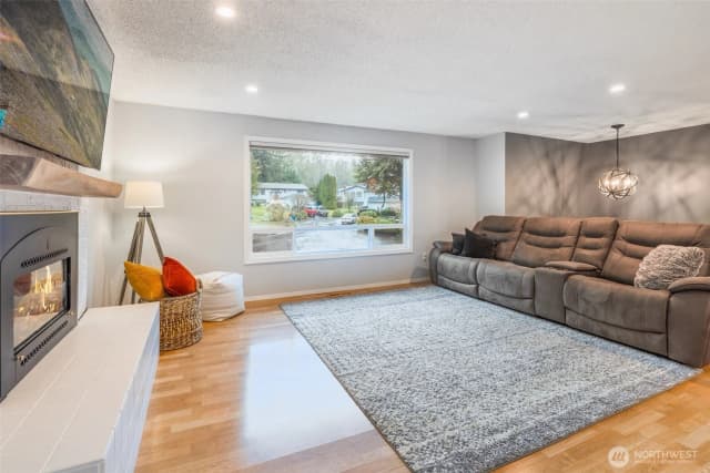 Property photo for 25650 44th Avenue S, Kent photo 5