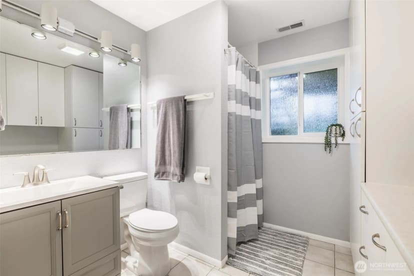 Property photo for 25650 44th Avenue S, Kent photo 16