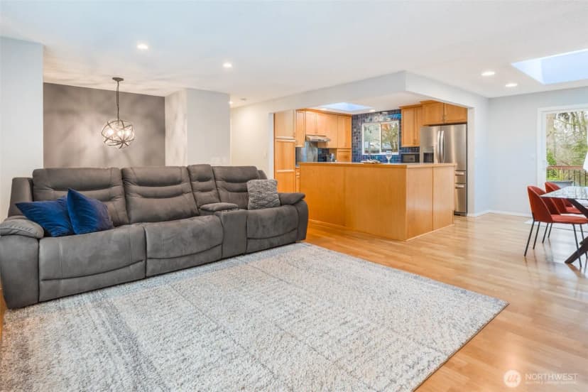 Property photo for 25650 44th Avenue S, Kent photo 12