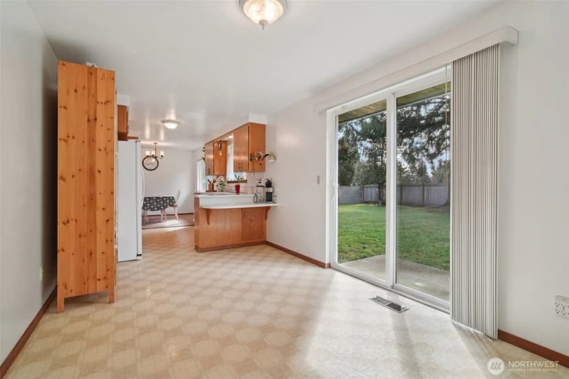 Property photo for 21712 108th Place Se, Kent photo 14